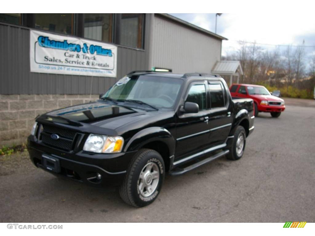 2004 Explorer Sport Trac XLT 4x4 - Black Clearcoat / Medium Dark Flint/Dark Flint photo #1