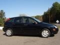Pitch Black 2007 Ford Focus ZX5 SE Hatchback