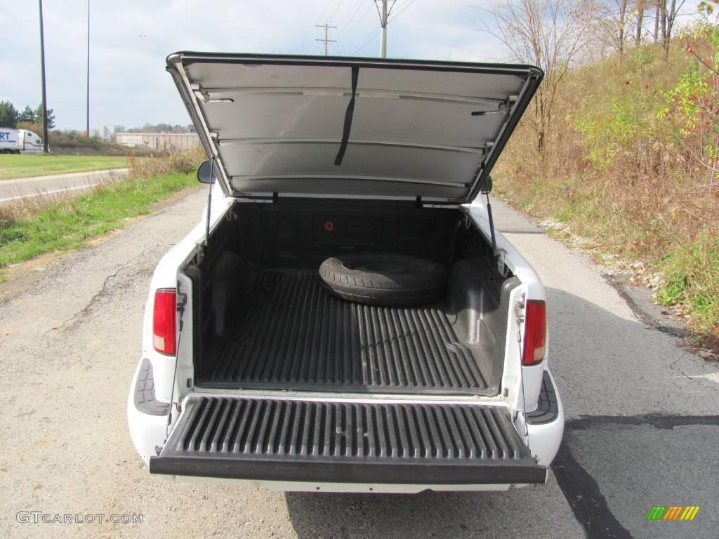 2000 Sonoma SLS Sport Regular Cab - Summit White / Pewter photo #8