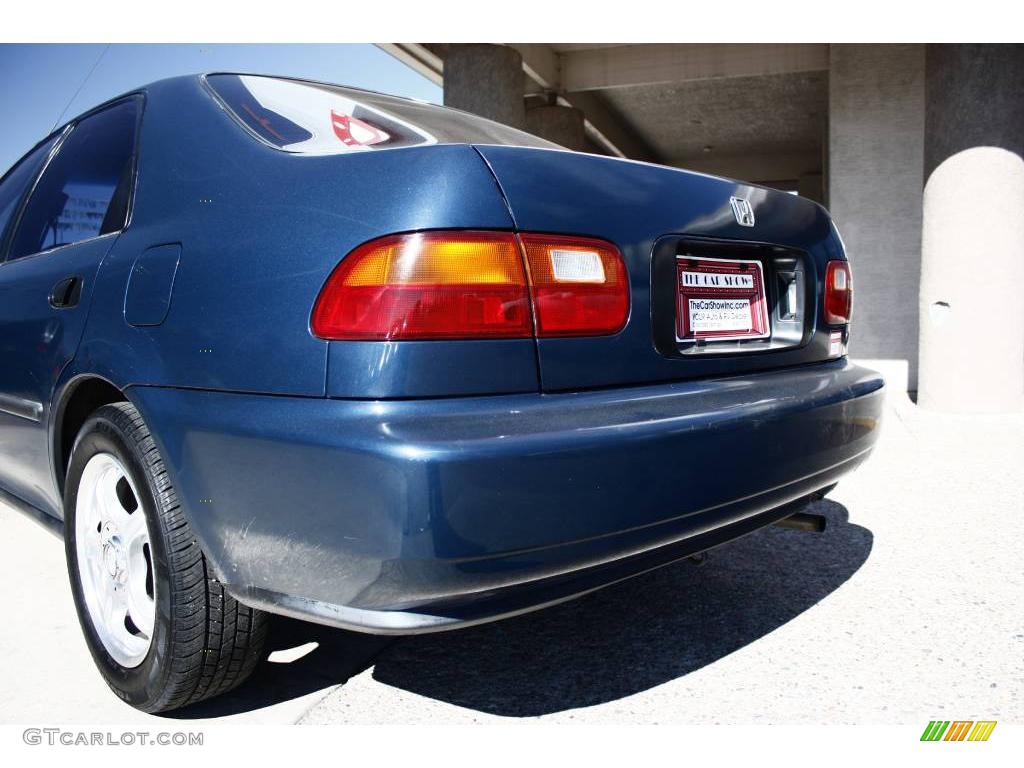 1995 Civic DX Sedan - Harvard Blue Pearl / Grey photo #17