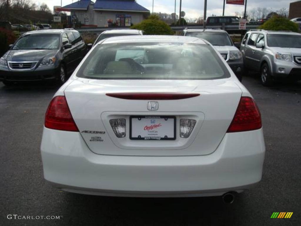 2007 Accord LX Sedan - Taffeta White / Ivory photo #3