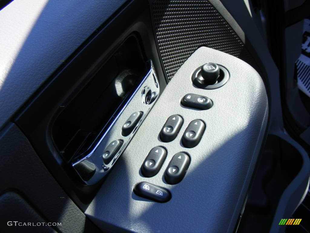 2006 F150 XLT SuperCrew - Silver Metallic / Medium/Dark Flint photo #29