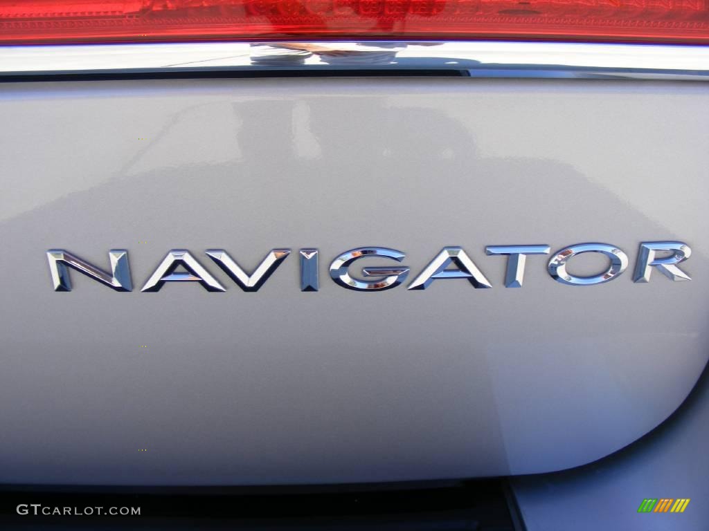2007 Navigator Luxury - Silver Birch Metallic / Charcoal photo #21
