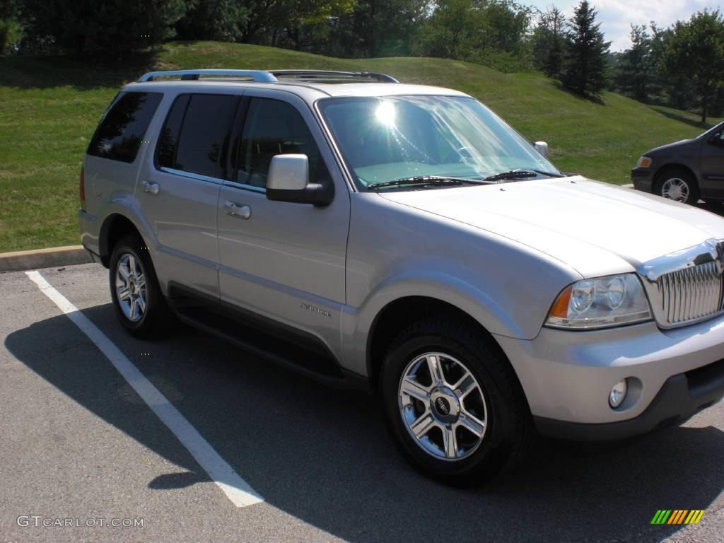 2005 Aviator Luxury AWD - Silver Birch Metallic / Dove Grey photo #7