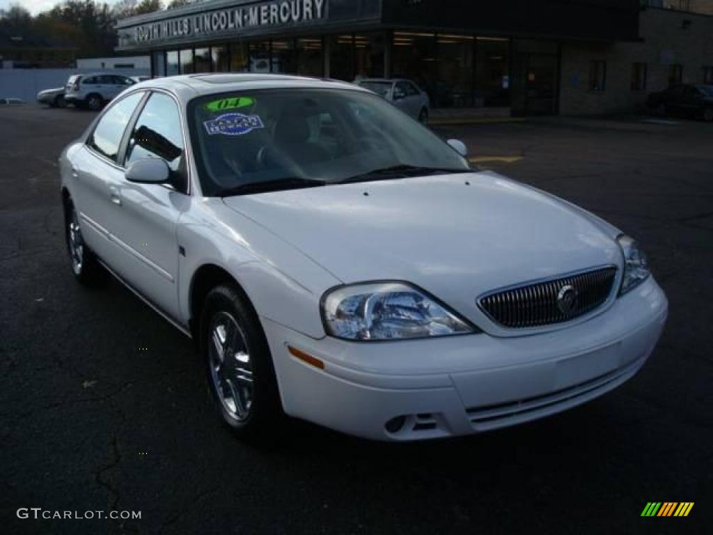 2004 Sable LS Premium Sedan - Vibrant White / Medium Parchment photo #5