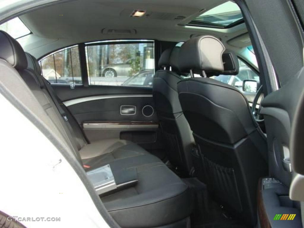 2007 7 Series 750i Sedan - Alpine White / Black photo #20