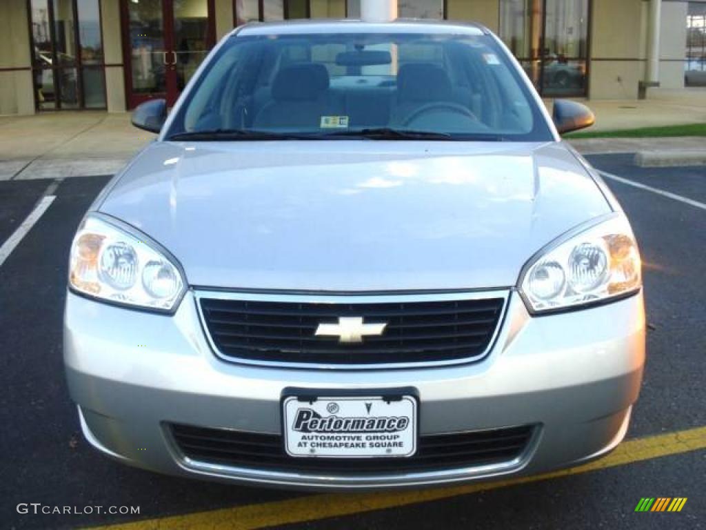 2007 Malibu LS Sedan - Silverstone Metallic / Titanium Gray photo #9