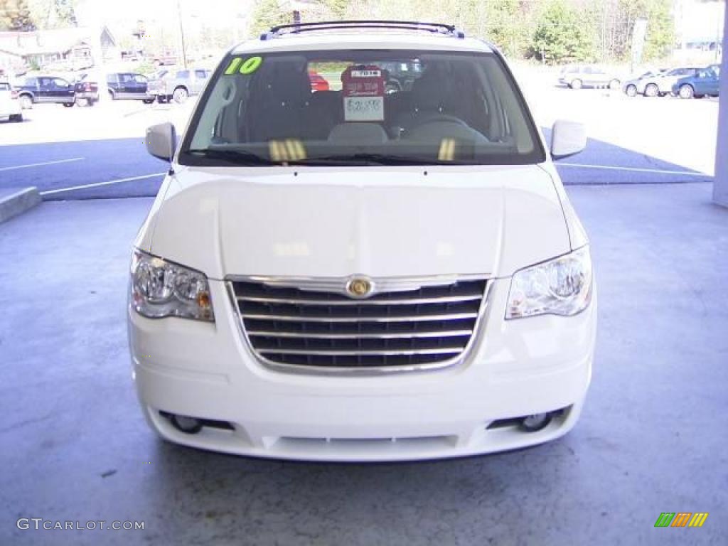 Stone White Chrysler Town & Country