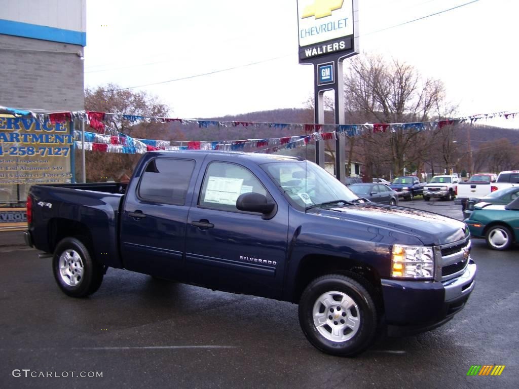 2009 Silverado 1500 LT Crew Cab 4x4 - Imperial Blue Metallic / Ebony photo #1