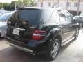 Black - ML 350 4Matic Photo No. 3