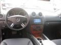 Black - ML 350 4Matic Photo No. 26