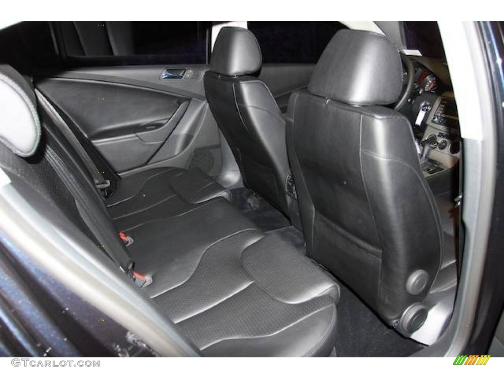 2007 Passat 2.0T Sedan - Deep Black / Black photo #7