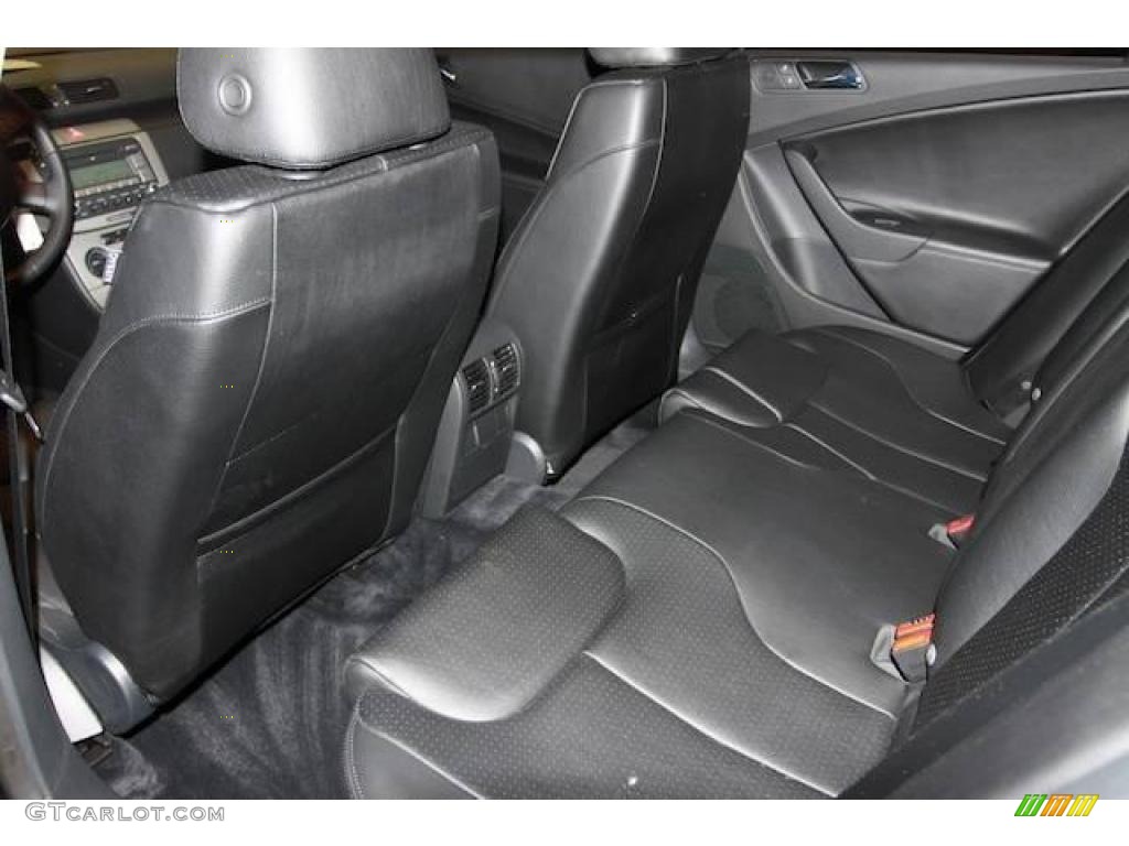 2007 Passat 2.0T Sedan - Deep Black / Black photo #14