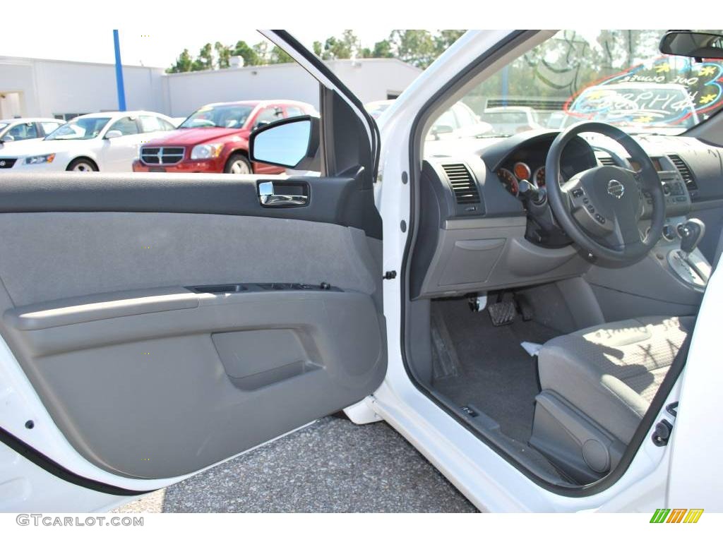 2008 Sentra 2.0 - Fresh Powder White / Charcoal/Steel photo #13