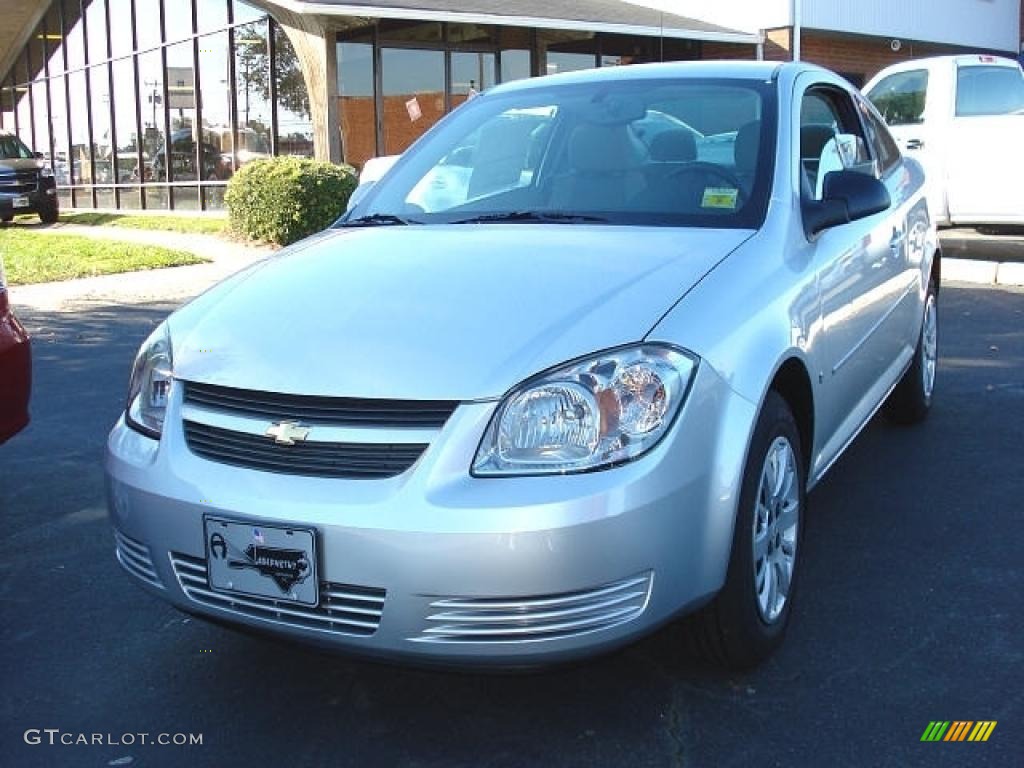 2009 Cobalt LS Coupe - Silver Ice Metallic / Gray photo #1