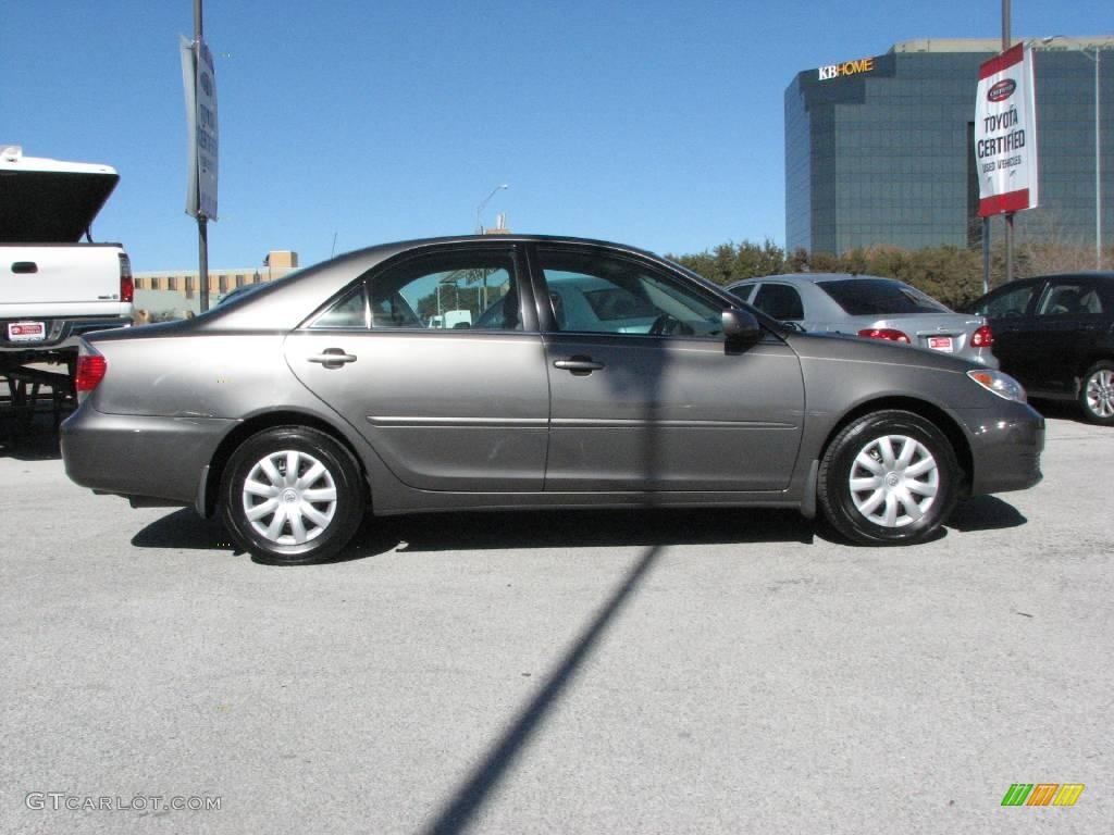 2005 Camry LE - Phantom Gray Pearl / Gray photo #5