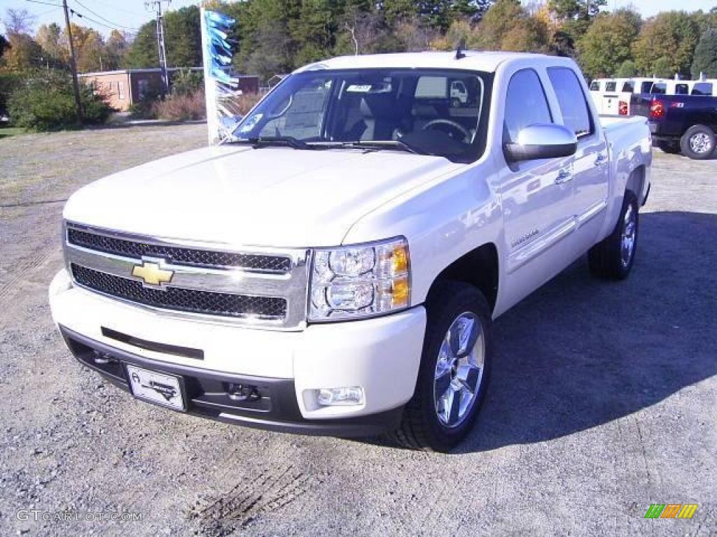 2009 Silverado 1500 LTZ Crew Cab 4x4 - Summit White / Ebony photo #1