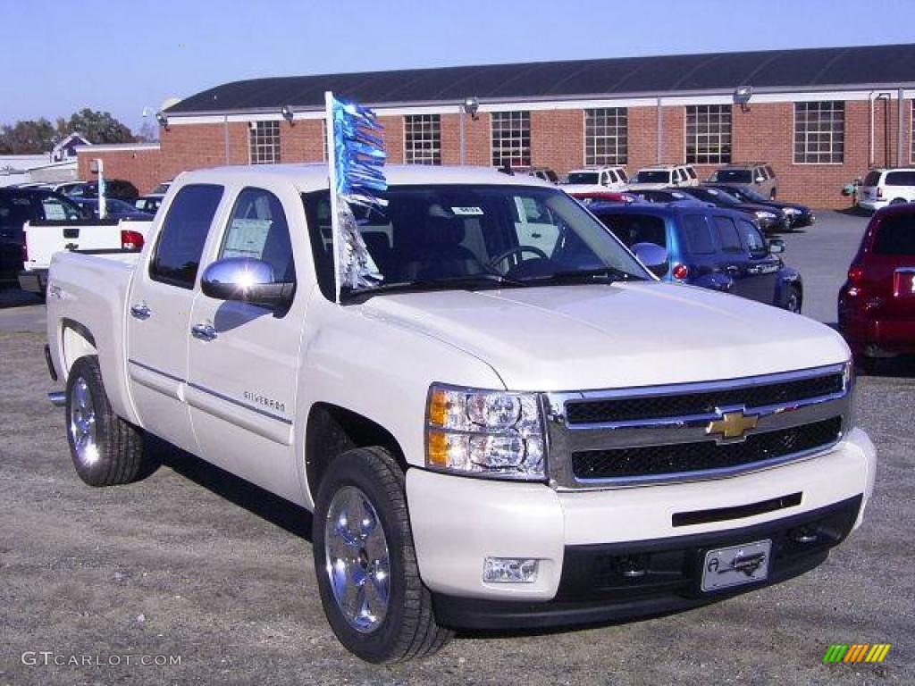 2009 Silverado 1500 LTZ Crew Cab 4x4 - Summit White / Ebony photo #6