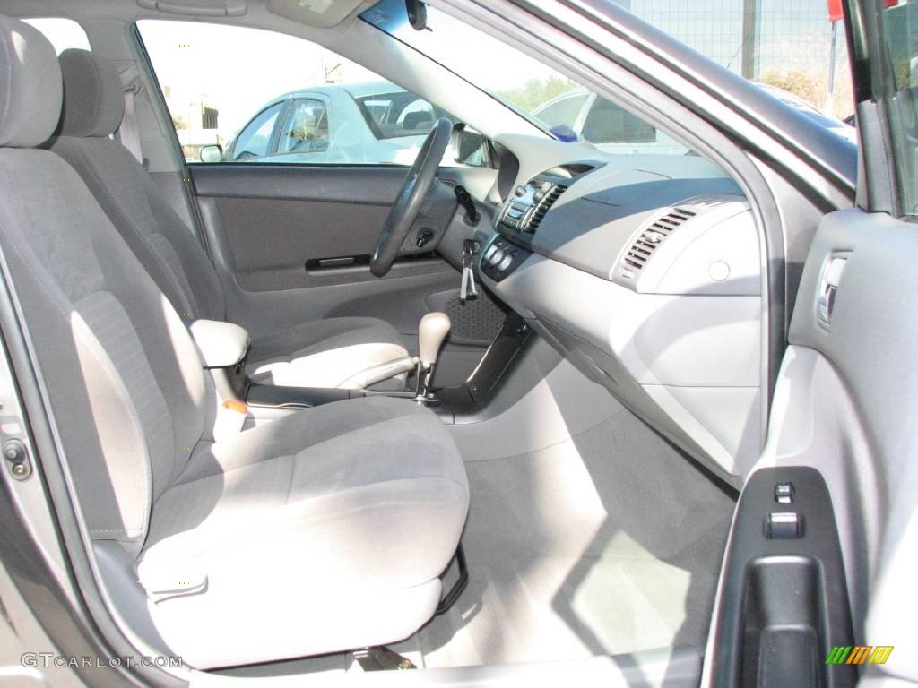 2005 Camry LE - Phantom Gray Pearl / Gray photo #10