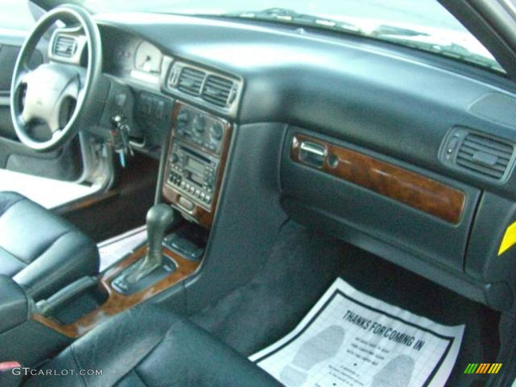1998 V70 Turbo AWD - Silver Metallic / Black photo #52