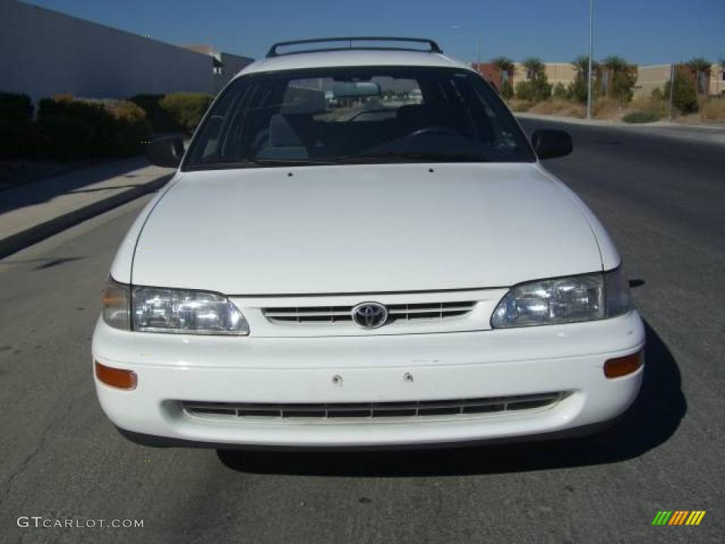 1996 Corolla DX Wagon - Super White / Gray photo #1