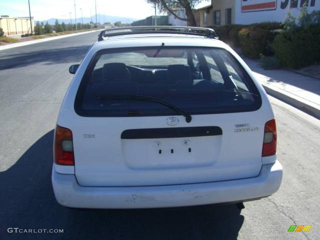 1996 Corolla DX Wagon - Super White / Gray photo #9