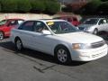 2001 Diamond White Pearl Toyota Avalon XL  photo #8