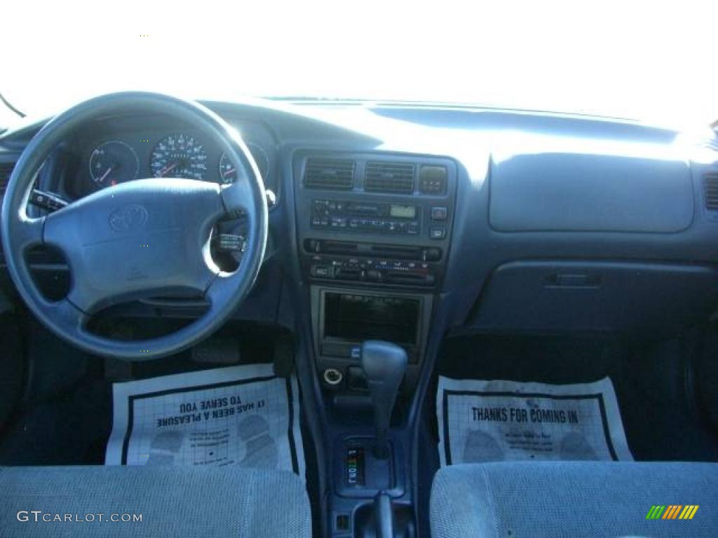 1996 Corolla DX Wagon - Super White / Gray photo #25