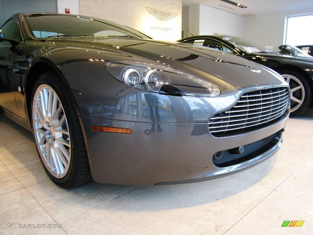 2009 V8 Vantage Coupe - Meteorite Silver / Iron Ore Red photo #7