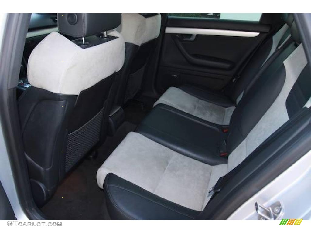 Black/Gray Interior 2004 Audi S4 4.2 quattro Sedan Photo #21249070