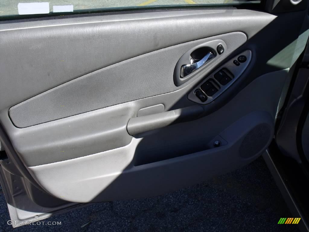 2006 Malibu LT Sedan - Silverstone Metallic / Titanium Gray photo #11
