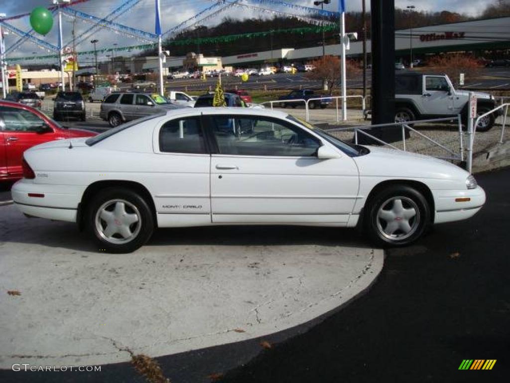 1996 Monte Carlo Z34 - Bright White / Charcoal photo #5