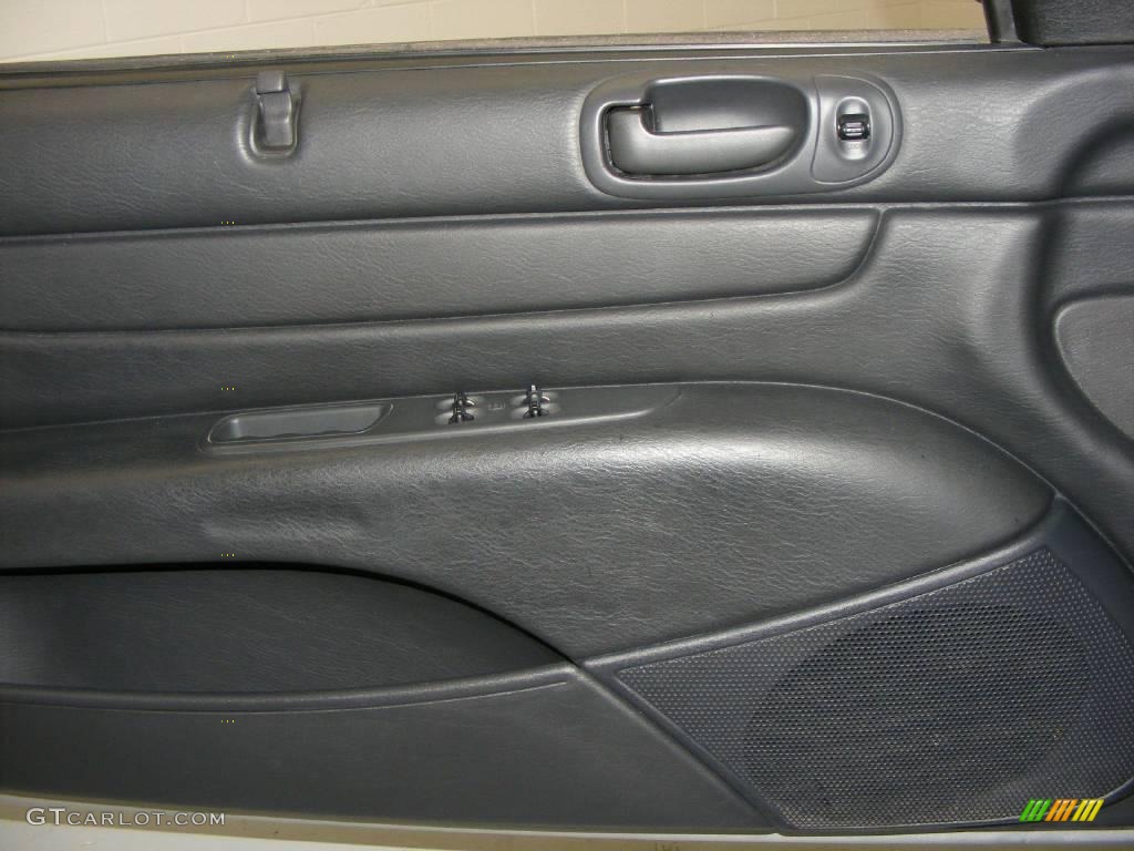 2004 Sebring LX Convertible - Bright Silver Metallic / Dark Slate Gray photo #24
