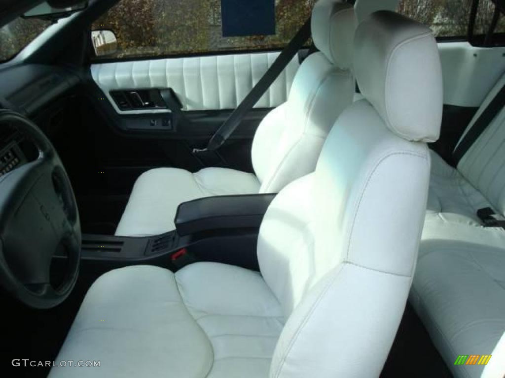 1994 Cutlass Supreme Convertible - Bright White / White photo #8