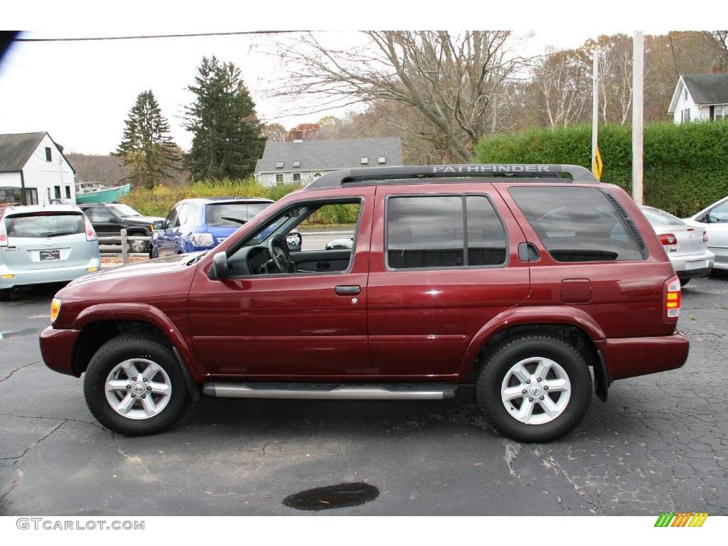 2004 Pathfinder SE 4x4 - Merlot Red Pearl / Charcoal photo #7