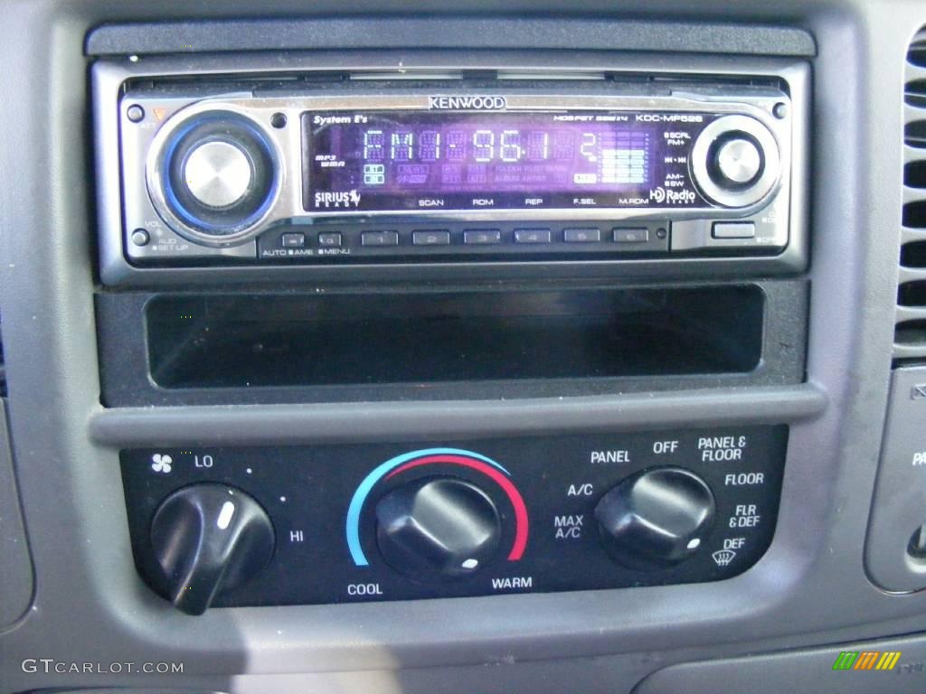 2003 F150 XL Sport Regular Cab - Silver Metallic / Medium Graphite Grey photo #28