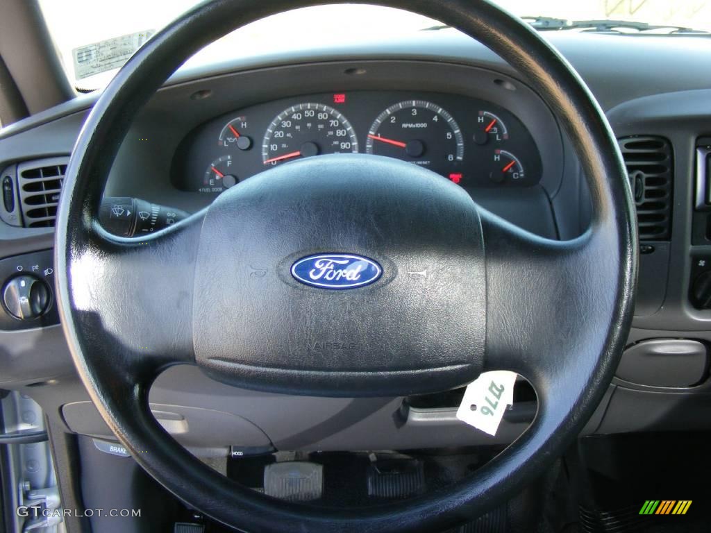 2003 F150 XL Sport Regular Cab - Silver Metallic / Medium Graphite Grey photo #30