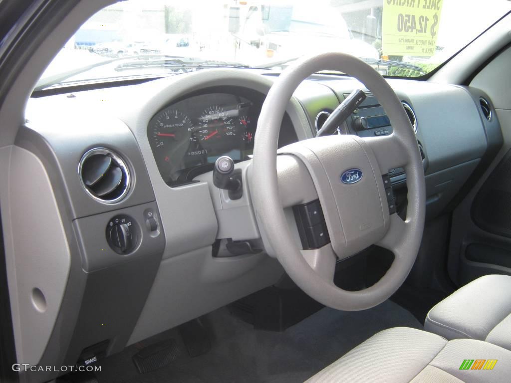 2004 F150 XLT SuperCrew - Medium Wedgewood Blue Metallic / Dark Flint photo #16