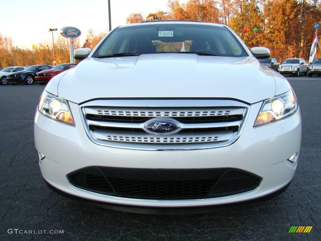 2010 Taurus SHO AWD - White Platinum Metallic Tri-Coat / Charcoal Black photo #7