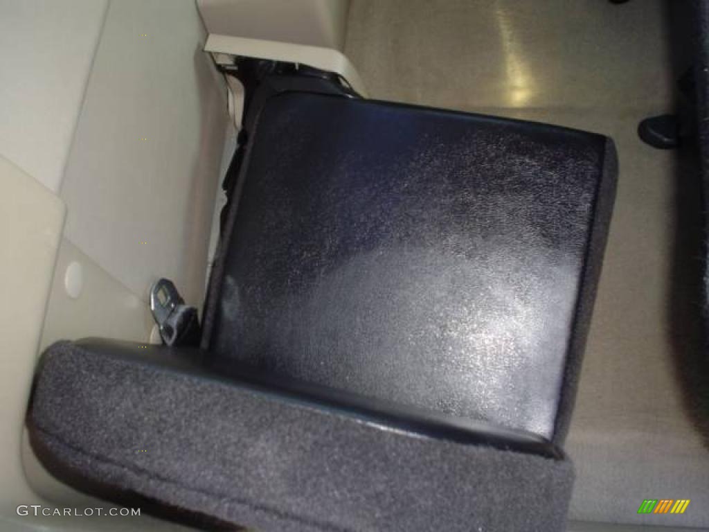 2004 Ranger XLT SuperCab - Arizona Beige Metallic / Black/Medium Pebble photo #17