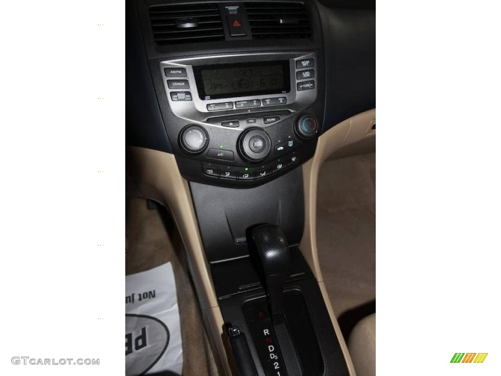 2007 Accord LX Coupe - Taffeta White / Ivory photo #6