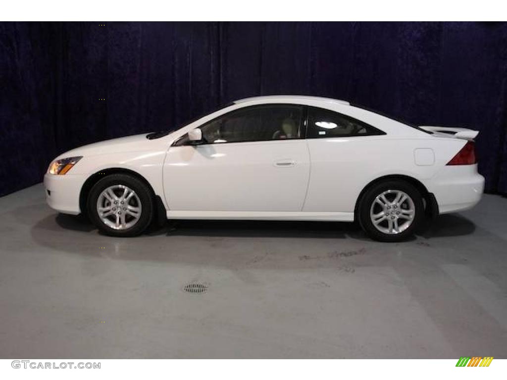 2007 Accord LX Coupe - Taffeta White / Ivory photo #24