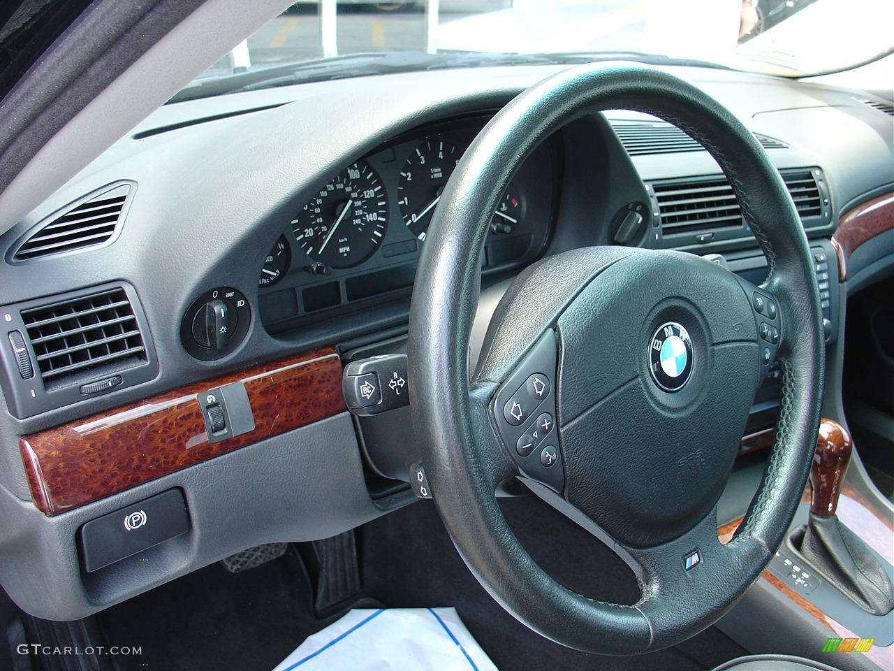 2001 7 Series 740i Sedan - Black / Black photo #3