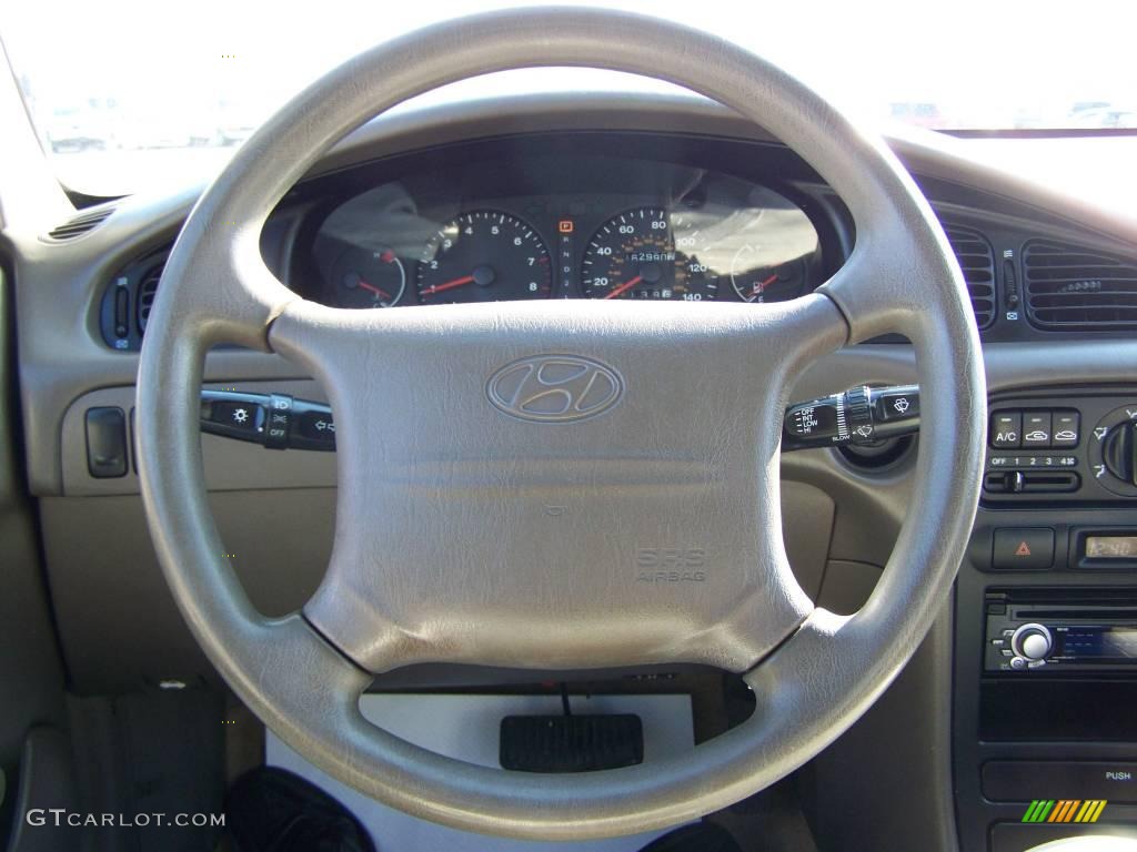 1997 Hyundai Sonata GL Beige Steering Wheel Photo #21269676