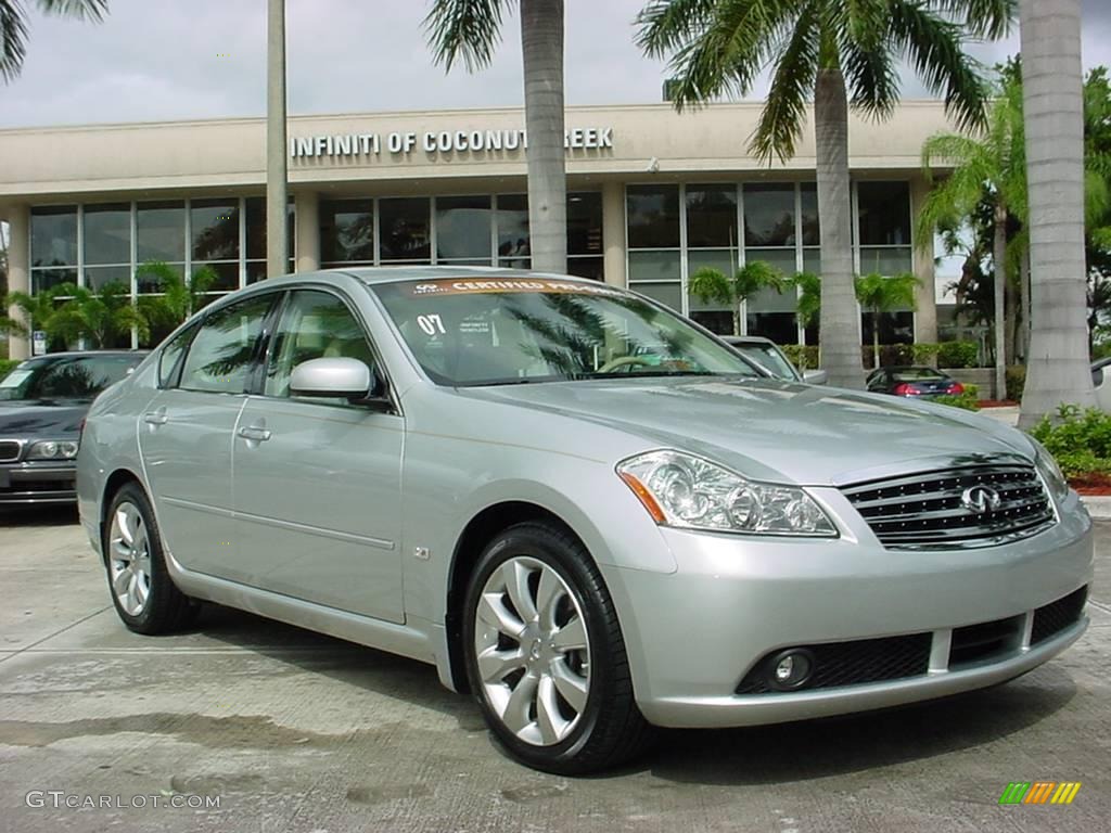 Liquid Platinum Metallic Infiniti M