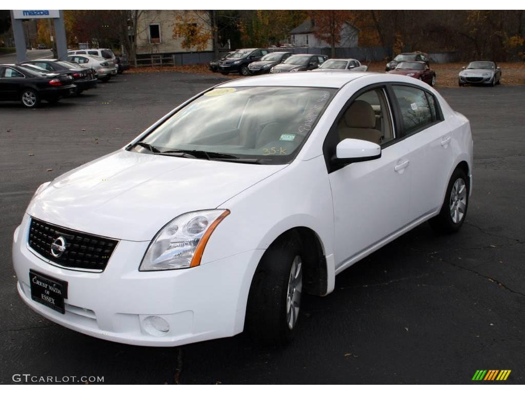 Fresh Powder White Nissan Sentra