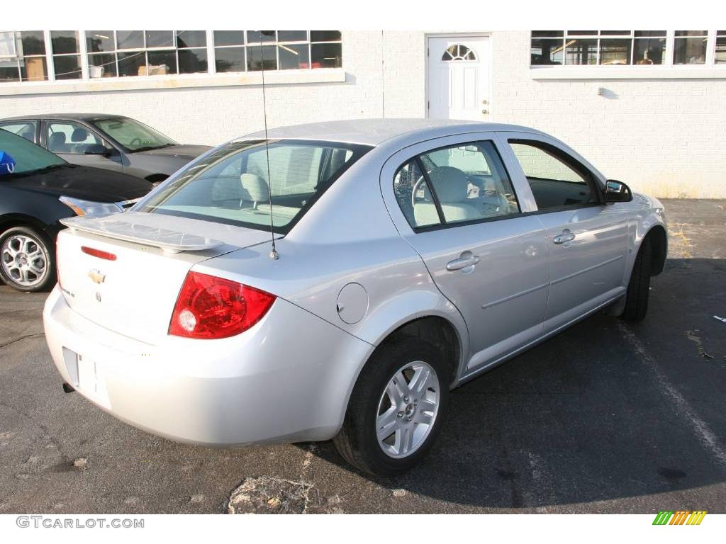 2006 Cobalt LT Sedan - Ultra Silver Metallic / Gray photo #5