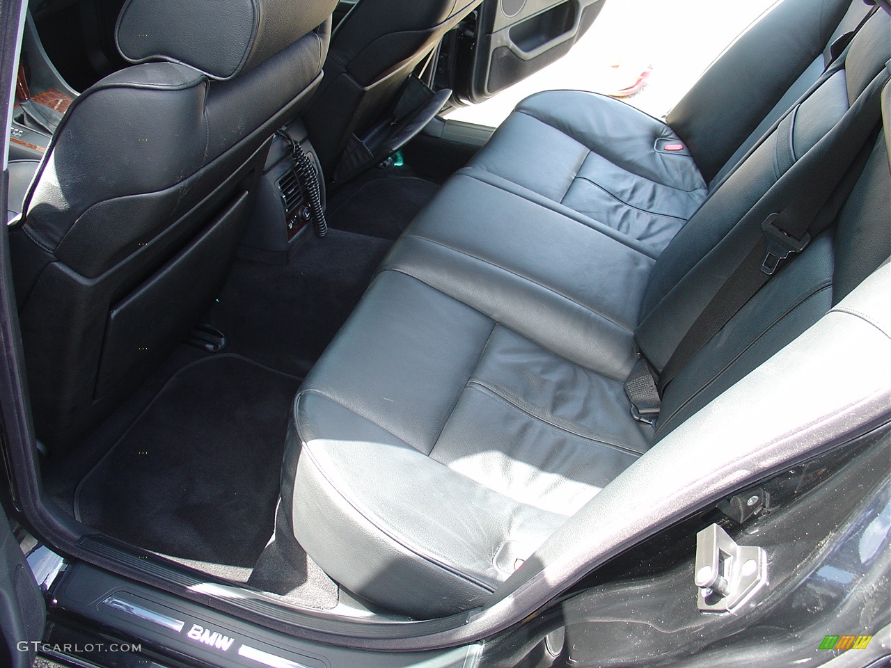 2001 7 Series 740i Sedan - Black / Black photo #7