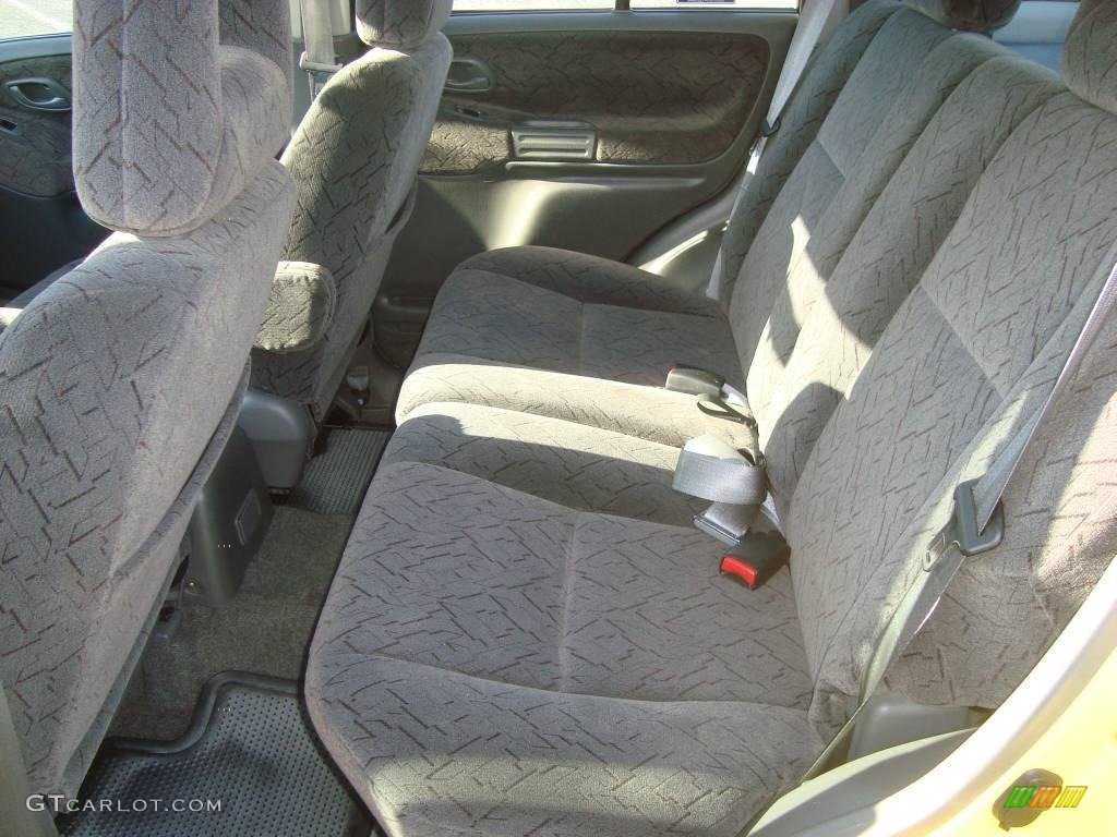 2002 Tracker LT 4WD Hard Top - Yellow / Medium Gray photo #5