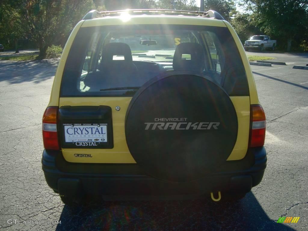 2002 Tracker LT 4WD Hard Top - Yellow / Medium Gray photo #8